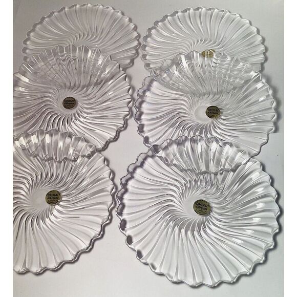 Plates w/Scalloped Rim 7” - Picture 3 of 5